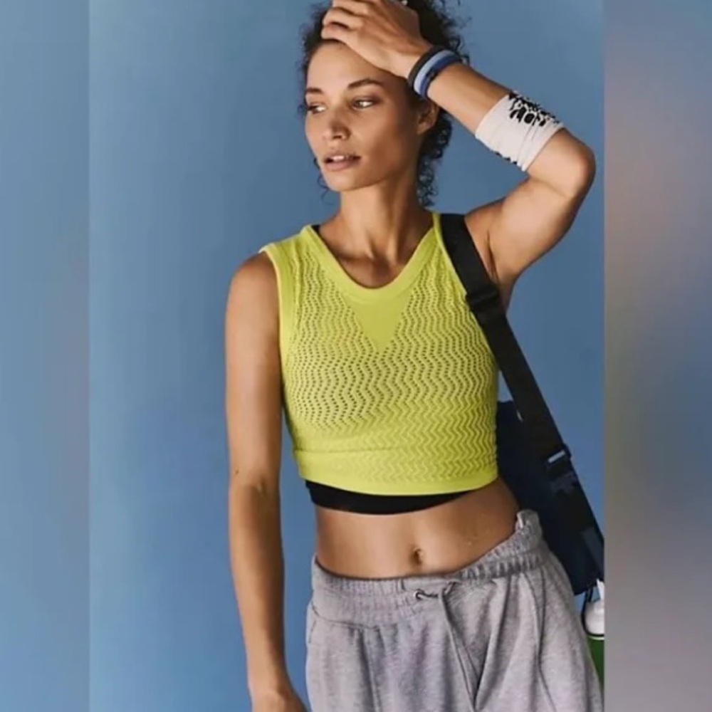 NWT Free People Mvmt Free Throw Textured Neon Loose Knit Muscle Crop Tee Sz XS/S